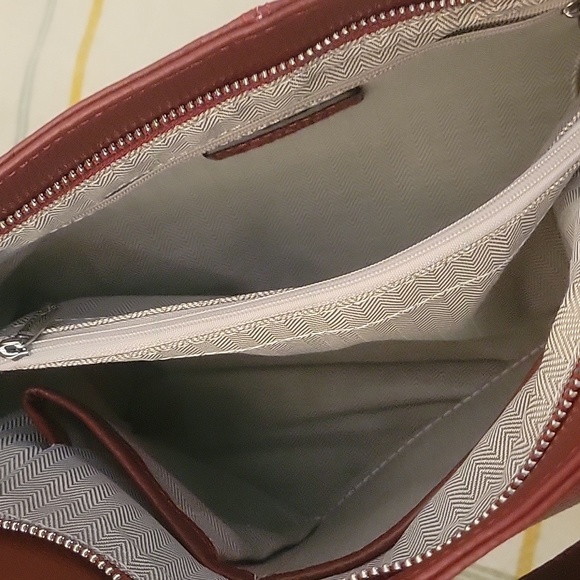 Red Zency Hobo Shoulder Bag - Picture 7 of 8